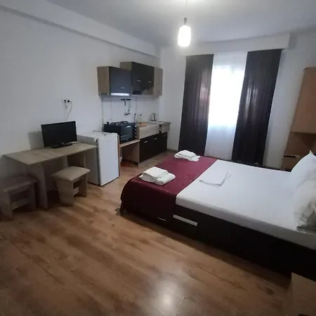 Casa ștefan Gazde/Camere de închiriat *