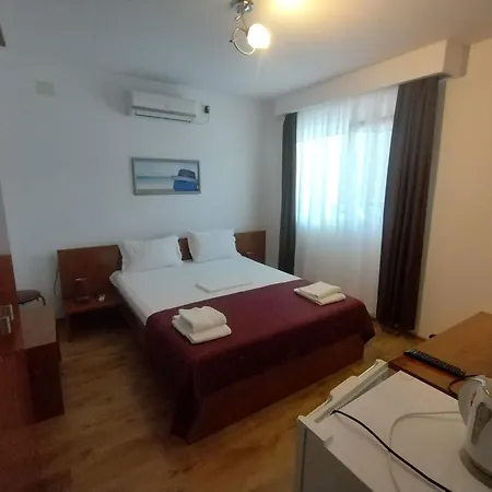 Gazde/Camere de închiriat Casa ștefan *